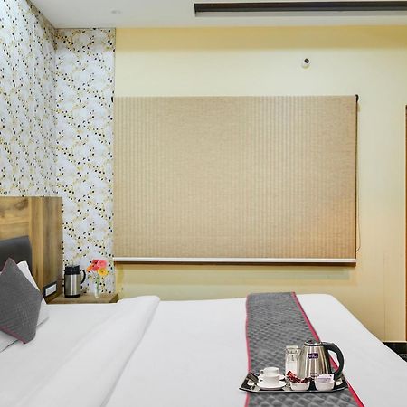Townhouse Oak Hotel Ar Ganges Premium Varanasi Luaran gambar