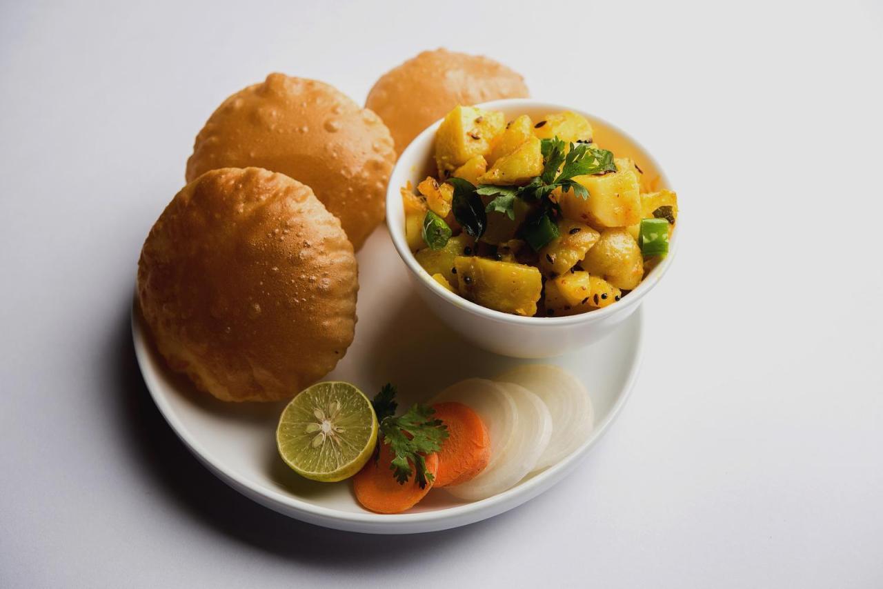 Townhouse Oak Hotel Ar Ganges Premium Varanasi Luaran gambar